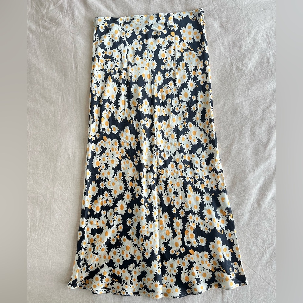 Realisation Par Black and White Daisy Midi Skirt - Picture 5 of 10